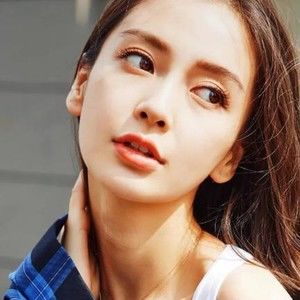 Meet your Posher, Connie